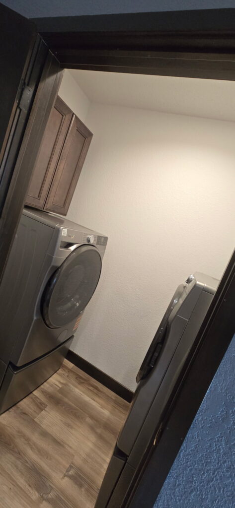 LeCenterInside23